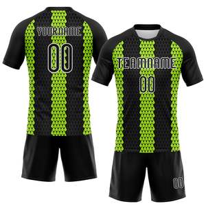 Conjunto de Uniforme de Voleibol Personalizado, Negro y Verde con Estampado Geométrico, Jersey y Pantalones Cortos Sublimados, 100% Poliéster, Absorbe la Humedad, Unisex para Adultos - Product Image 1