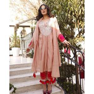 Top-Pent and Dupatta Set for Party Wear Size <b>XL</b> Featuring Thread and Real <b>Mirror</b> Work for a Dazzling Look - Product Image 3