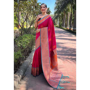 Sari en soie douce rose vif Elite Weaves avec contraste tissé en Zari doré, robe de soirée élégante 0.6g - Product Image 1