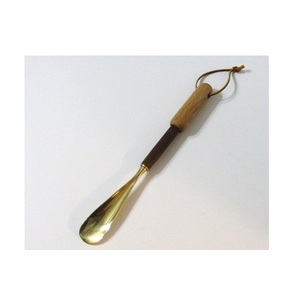 Calzador de latón macizo duradero, herramienta de ayuda para calzarse, ideal para personas mayores sin necesidad de doblarse - Product Image 6