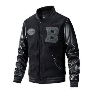 Veste varsity noire pour homme, manches en cuir PU, patch logo B embossé, style preppy, vêtement d'automne - Product Image 1