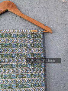 Tela Étnica Azul con Estampado Floral Hecho a Mano, 100% Algodón Puro para Ropa y Tapicería - Product Image 5