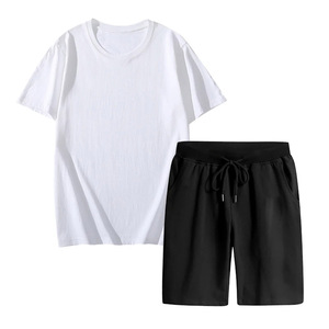 Nouvel ensemble streetwear surdimensionné pour homme, t-shirt à épaules tombantes et short assorti, design OEM, vêtements respirants. - Product Image 1