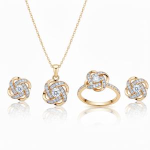 Boucles d'oreilles clous tendance pour femme en argent plaqué or, avec diamants de laboratoire, motif floral entrelacé, en or pur 10 carats - Product Image 4