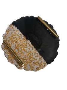 Plateau de service en résine au design moderne, écologique et élégant, avec finition lisse, pour servir des aliments et des boissons - Product Image 2