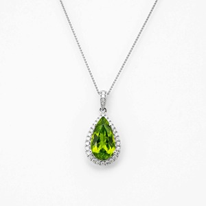 Collar de Lujo con Diamantes en Corte Pera y Engaste Halo en Oro Blanco de 14K, 9.00ct, Certificado IGI, Colgante Nupcial - Product Image 1