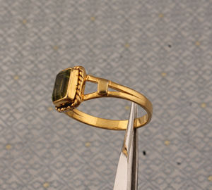 แหวนเงินแท้ 925 ประดับเพอริดอตทรงกลม งานแฮนด์เมด สไตล์โบโฮคลาสสิก เรียบหรู แหวนเพชรเม็ดเดี่ยว รับรองโดยบุคคลที่สาม งานแต่งงานเมืองชัยปุระ - Product Image 3