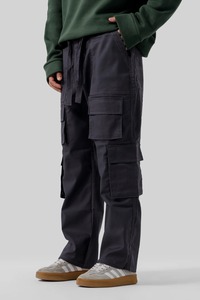 Jean en denim noir décontracté à coupe ample et jambe large, en coton mi-lourd, avec déchirures décoratives, taille mi-haute, lavage régulier, écologique - Product Image 6