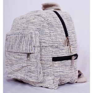 กระเป๋าเป้สะพายหลังทำมือ ขนาดกลาง สำหรับทุกเพศ ผ้าแคนวาส 100% น้ำหนักเบา ความจุ 20 ลิตร ปิดด้วยซิปและหัวเข็มขัด พร้อมโลโก้ช่างฝีมือ เหมาะสำหรับการเดินทาง - Product Image 2