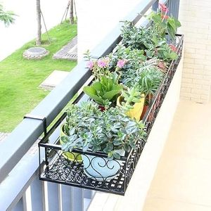 Canasta Colgante Metálica con Diseño de Espiral para Exhibición de Plantas y Flores en el Jardín - Product Image 6