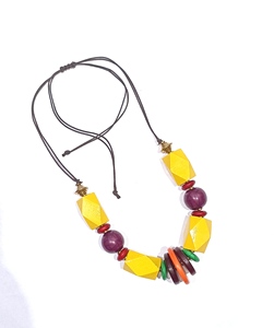 Collier en résine acrylique, collier empilable en résine et bois, accessoires de mode en cristal pour femmes et filles par Blatant Exports - Product Image 6