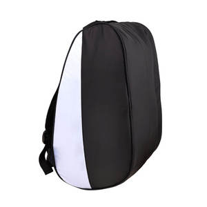 Sac de sport multifonctionnel pour raquettes, design minimaliste noir et blanc, en polyester haute densité, sac à dos de voyage pour raquettes - Product Image 6