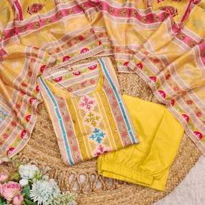 Nuevo Traje Salwar Kameez al por Mayor Más Vendido para Mujer - Shalwar Kameez Punjabi Étnico de Bollywood con la Mejor Costura Completa - Product Image 4