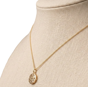 Collar Minimalista con Disco de Diamantes, Delicado Collar de Oro Sólido de 10K/14K con Diamantes, Elegante Joyería Fina, Colgante para Propuesta de Matrimonio - Product Image 4