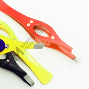 Pinza para cejas RMI de 3 colores diferentes con punta plateada, diseño personalizado, pinza de punta angular. - Product Image 6