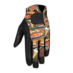 Gants de golf antidérapants SAAR INDUSTRIES en cuir véritable noir avec imprimé crâne audacieux, paume renforcée et sangle de maintien - Product Image 1