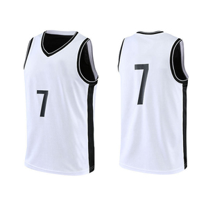 ชุดบาสเก็ตบอลแบบขายส่ง OEM ออกแบบเองได้ พร้อมชื่อทีม ผ้าโพลีเอสเตอร์ 100% เสื้อบาสเก็ตบอลชาย สไตล์วินเทจย้อนยุค ชุดทีม - Product Image 1