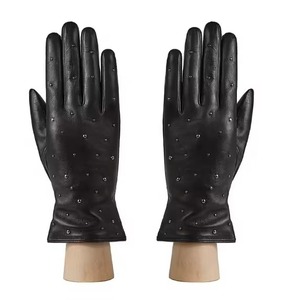 Guantes de cuero de moda con diseño elegante, profesional y moderno, en diferentes colores sólidos, con características a prueba de viento y personalizables. - Product Image 3