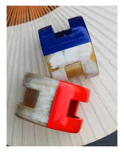 Bracelet manchette sculpté en corne de buffle naturelle et écologique, fait main, durable, style vintage, bijou de créateur, art de la mode - Product Image 3