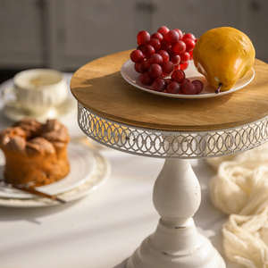 ถาดวางเค้กกรอบโลหะทรงกลมสไตล์วินเทจสำหรับงานแต่งงานหรืองานเลี้ยงวันเกิด - Product Image 3