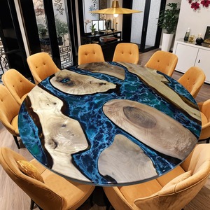 Table de salle à manger de luxe en résine époxy bleue, plateau de table basse en bois de noyer massif à bord naturel pour la maison et l'hôtellerie - Product Image 2