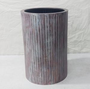 Maceta Redonda Moderna con Diseño Acanalado, Acabado Mate, Decorativa, para Interiores y Exteriores, para Hogar, Oficina, Hotel, Decoración de Jardín - Product Image 4