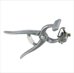 Pince vétérinaire en alliage d'aluminium à quatre doigts, interaxe 7 mm, pour soins efficaces des oreilles des animaux - Product Image 2