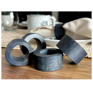 Ensemble d'anneaux de serviette en bois peints à la main, motif floral noir, supports de serviette en bois vintage, décoration de table, vente en gros - Product Image 5