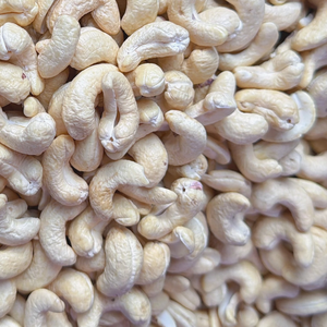 Offre Spéciale : Noix de cajou brutes WW180, WW240, WW320, LP, Noix de cajou WW180 à prix raisonnable - Product Image 1