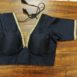 Blusa Saree Azul Marino 100% Poliéster Tejido Transpirable Elegante con Cuello en V para Primavera/Verano Otoño/Invierno, Top Corto para Boda - Product Image 1