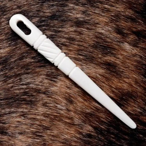 Aiguilles en os de buffle naturel Viking pour le tissage de laine agate avec motif gravé de l'ère viking, pour la tricoterie. - Product Image 4