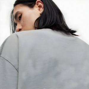 Camiseta Unisex Gris Oversize de Algodón, Estilo Casual Urbano, Corte Holgado, Manga Corta, Moda de Verano, Básica, con Logotipo Personalizado, Venta al Por Mayor - Product Image 5