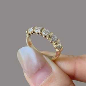 Bague demi-éternité en or massif 14 carats avec cinq diamants brillants de laboratoire, bijoux élégants et luxueux pour femmes, fiançailles - Product Image 4