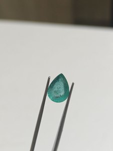 Émeraude naturelle du Zambie 4,15 carats, forme poire, pierre précieuse en vrac, émeraude verte pour la fabrication de bijoux, vente en gros, approvisionnement en vrac - Product Image 2