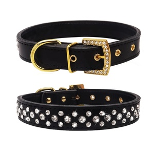 Collar de cuero negro sólido para perros y mascotas con hebilla de metal de latón de diamante de cristal ostentoso personalizado por el fabricante - Product Image 1