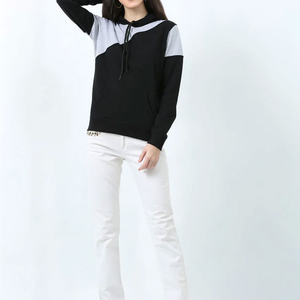 เสื้อฮู้ดดี้ผู้หญิงแบบไม่สมมาตร สีตัดต่อกัน มีซับใน กันน้ำ เป็นมิตรกับสิ่งแวดล้อม แขนยาว แบบสวม มีกระเป๋า สีดำ สีเทา - Product Image 3