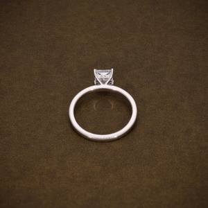 Anillo de Compromiso de Diamante Cultivado en Laboratorio con Corte Princesa de Alta Calidad, VVS2, Certificado IGI, Solitario, Oro de 14K/18K, Anillo de Propuesta para Mujer - Product Image 3