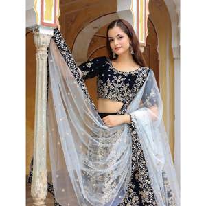 Lehenga choli ผ้ากำมะหยี่ปักสีกรมท่าสวยงาม - Product Image 4