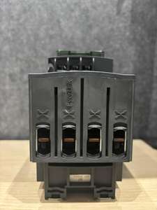 Contacteur Schneider TeSys D LC1DT80AM 7- 4P(4 NO)-AC-1-<= 440 V 80 A-220 V AC 50/60 Hz Bobine - Product Image 6