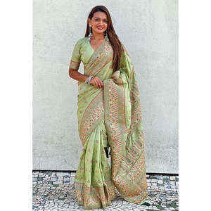 Sari de Seda Kashmiri Color Verde Pistacho con Tejido Zari para Mujer, de Elite Weaves, 700g - Product Image 4