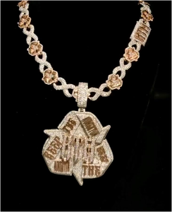 CONCEPTION Colgante Hip Hop Personalizado con Símbolo Reciclado en Dos Tonos Oro Rosa y Plata 925 con Moissanita, Conjunto de Cadena con Flor Infinita - Product Image 1