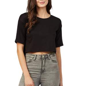 เสื้อยืดครอปแขนสั้นสีดำสำหรับผู้หญิง ผ้าฝ้าย สกรีนโลโก้ได้ สไตล์ลำลอง ใส่ได้ในฤดูร้อน รับผลิตตามแบบ (OEM) ขายส่ง - Product Image 1