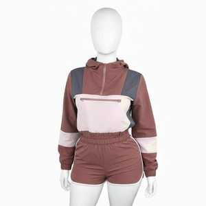 ชุดเซ็ตฮู้ดดี้ครอปโอเวอร์ไซส์สำหรับผู้หญิง สไตล์สตรีทแวร์สุดเทรนดี้ ชุดลำลองสองชิ้น เนื้อผ้านุ่ม สวมใส่สบาย เหมาะสำหรับใส่ในชีวิตประจำวัน - Product Image 2