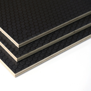 ไม้อัดเคลือบฟิล์มกันลื่นสำหรับพื้นอุตสาหกรรม หนา 12 มม./15 มม./18 มม. เคลือบฟีนอลิกทันสมัย เกรดพรีเมียม - Product Image 1