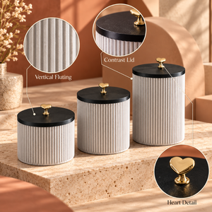 Ensemble de pots en céramique cannelés avec couvercles en bois noir et boutons en forme de cœur dorés, pots de rangement de cuisine, trois tailles, organisateur de comptoir |   Élégant - Product Image 4