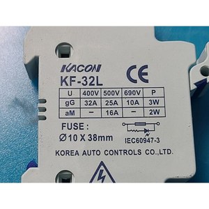 ที่ใส่ฟิวส์ทรงกระบอก KACON KF-32L ใช้ได้โดยตรง อะไหล่อุปกรณ์เซมิคอนดักเตอร์รุ่นเก่า - Product Image 1