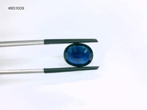 Nuevo Zafiro Azul Africano 100% Natural, Ovalado, Tratado Termicamente, 5.67ct, Grado 3A, Calidad Premium, Tono Brillante, para Joyería de Diseño - Product Image 2
