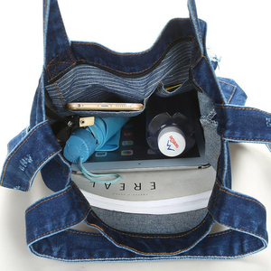 Sac fourre-tout en jean personnalisé, écologique et durable, pour l'école et les voyages, avec logo sur mesure et style unique (OEM/ODM) - Product Image 4