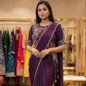 Sari élégant prêt à porter pour les occasions spéciales avec bordure en dentelle et chemisier de luxe - Product Image 1