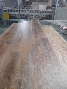 Trong nhà thân thiện với môi chống trượt SPC sàn 8mm không thấm nước chống cháy gỗ kết cấu hiện đại ấm áp khác biệt nhấp sàn cho bệnh viện - Product Image 6